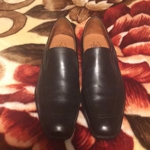 Men’s dress shoes